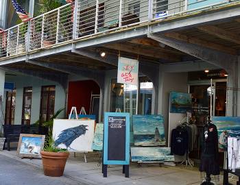 Quincy Ave Art & Things