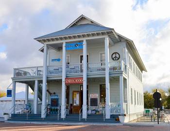 Sundog Books
