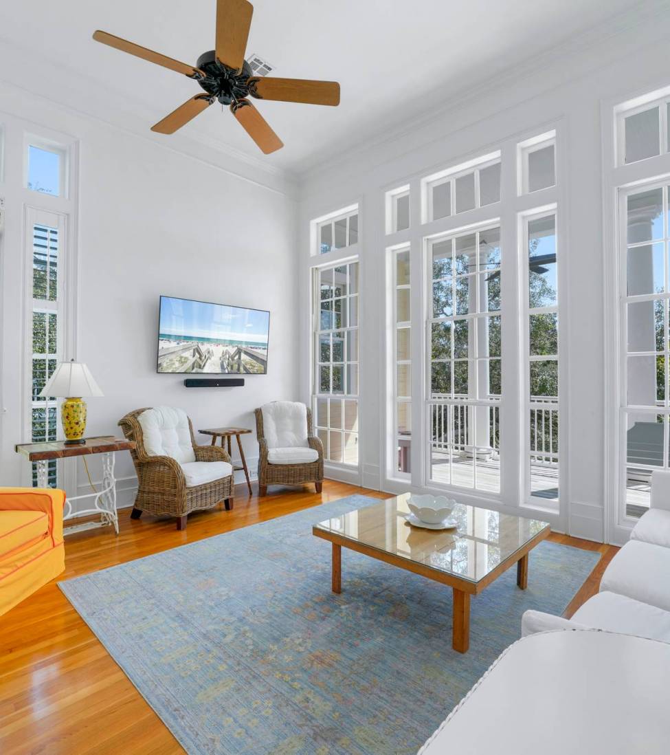 2-bed seaside